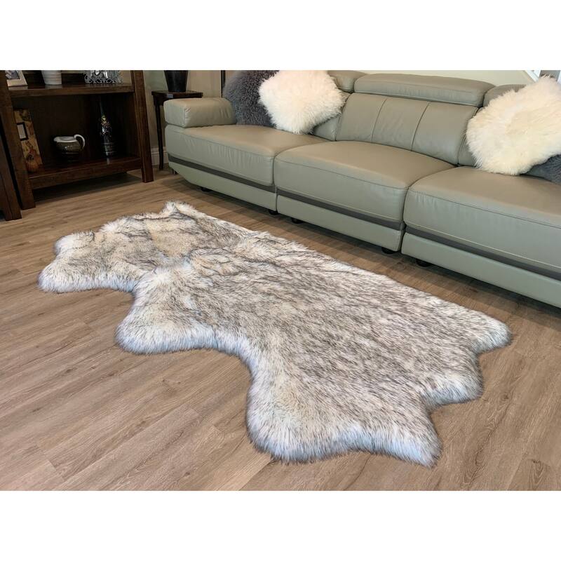 Ovella Home Premium Luxurious Faux Sheepskin 3-Pelt Plush Shag Area Rug - 3' x 5'6' - 3' x 6'