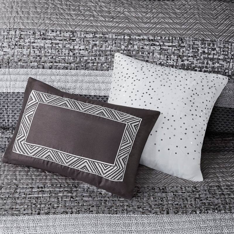 GDF Studio - Rhapsody Reversible Jacquard Quilt Set with Decorative Pillows