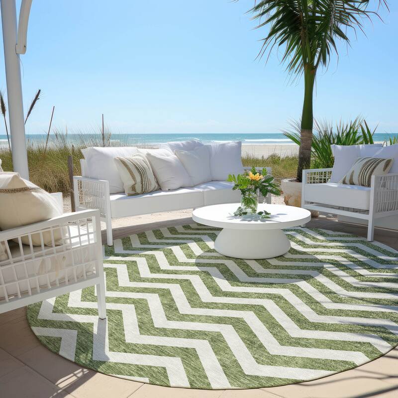Machine Washable Indoor/ Outdoor Chantille Chevron Stripe Rug - Green - 8' x 8'