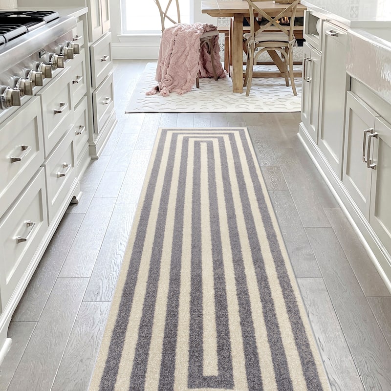 JONATHAN Y Olivier Modern Classic Mitre Stripe Brown/Ivory Rug