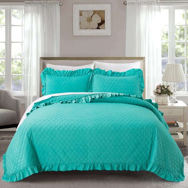 3 Piece Ruffle Quilt Set