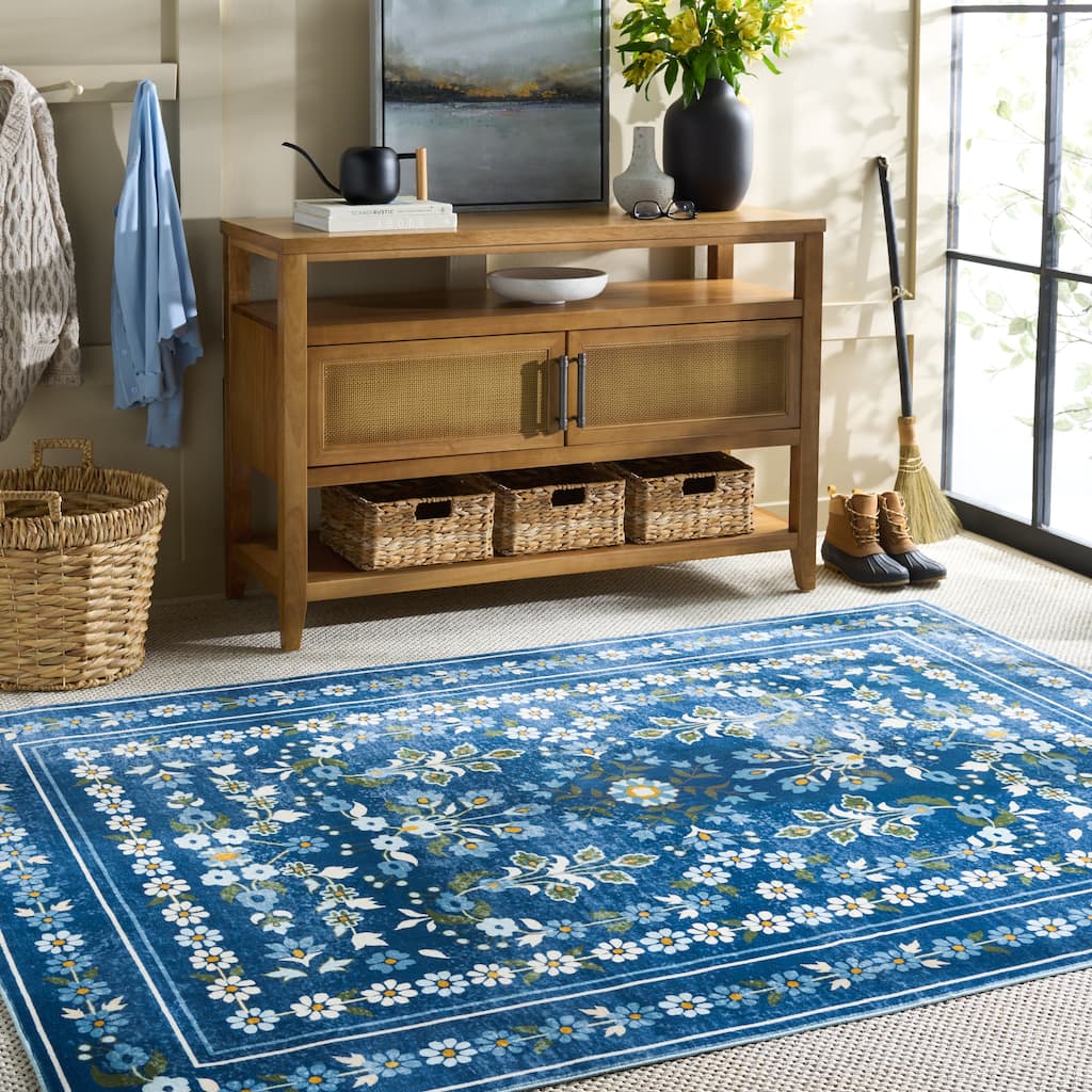 Martha Stewart Ineta Machine Washable & Slip Resistant Rug
