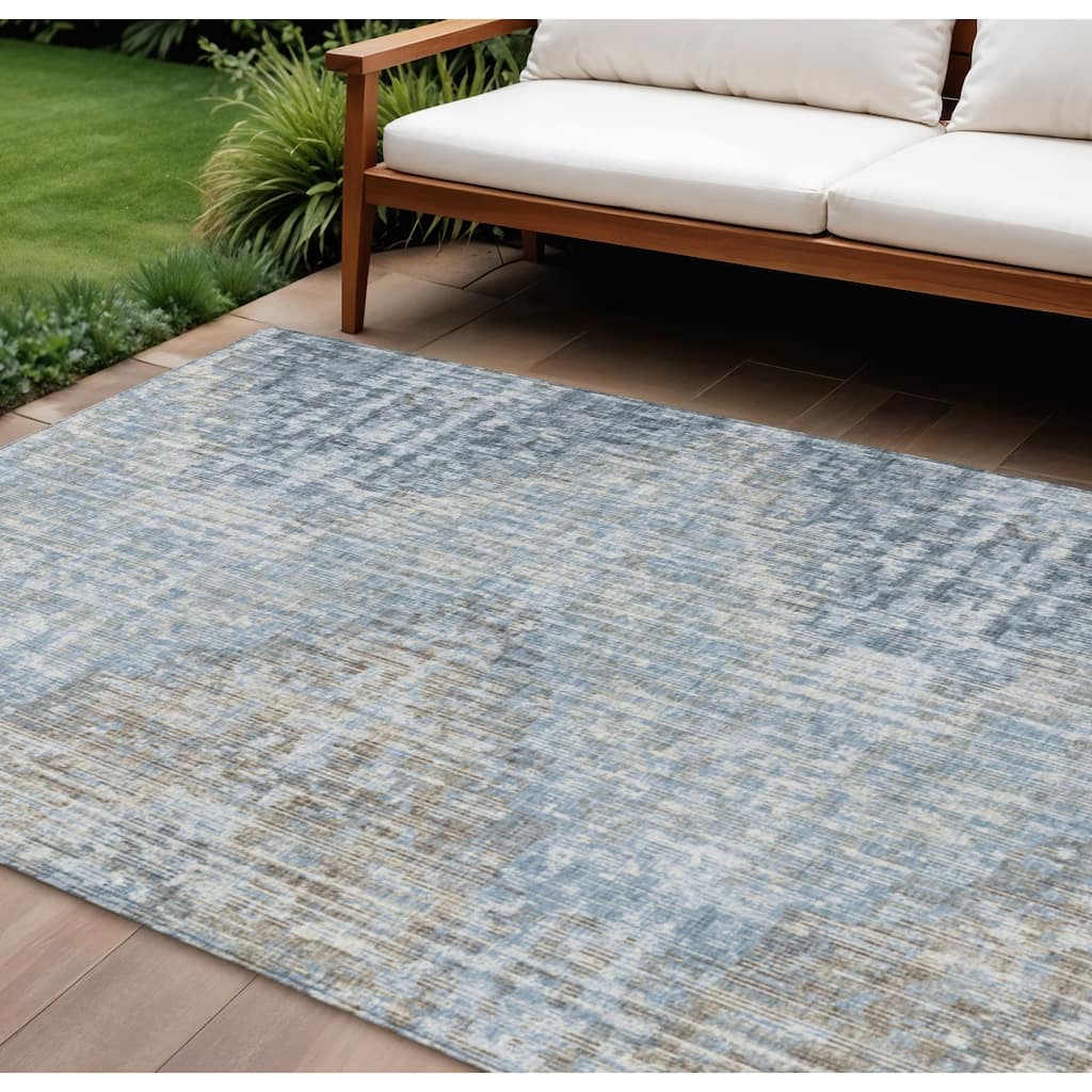 HomeRoots Geometric Transitional Rectangle Outdoor Rug
