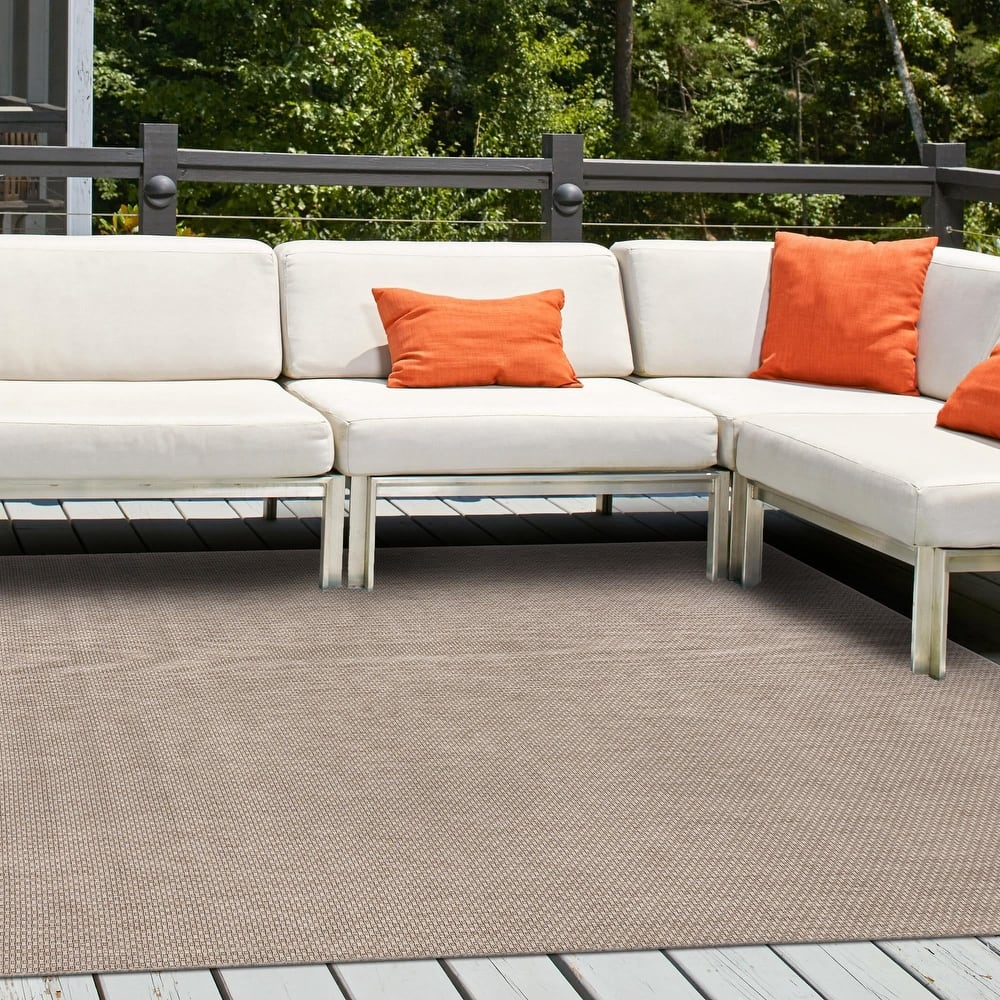 Outdoor Amsterdam Collection Area Rug