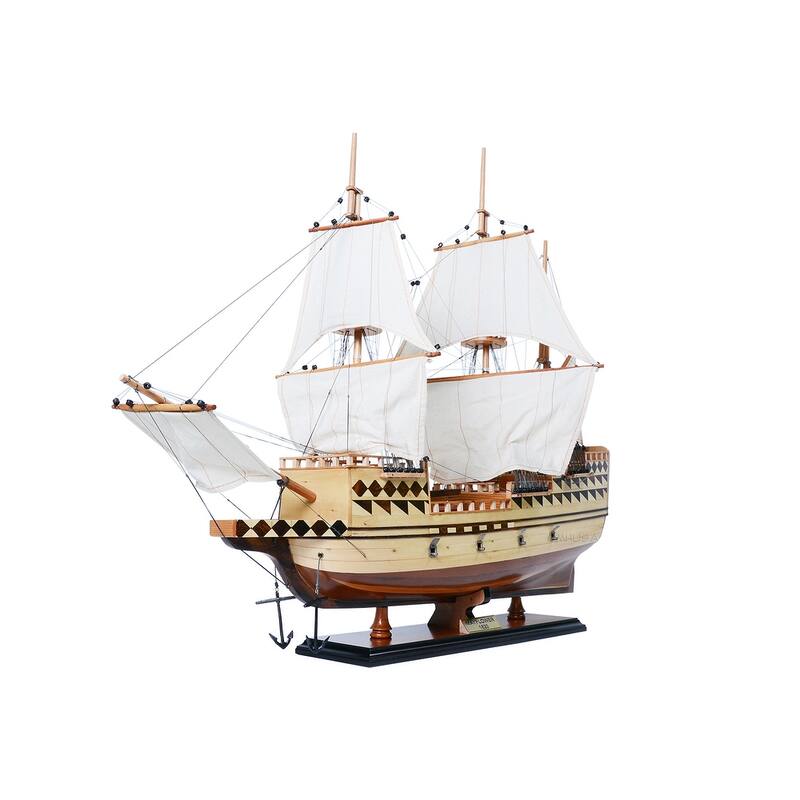 Majestic Mayflower Combo: A Model Ship and Iconic T-Shirt