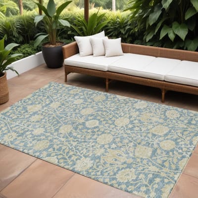 HomeRoots Floral Transitional Rectangle Outdoor Rug