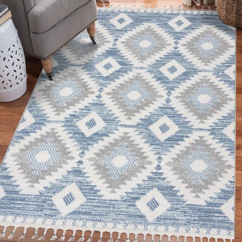 Luxe Weavers Moroccan Geometric Diamond Area Rug, Indoor Carpet with Fringes - 6' x 9' - Blue