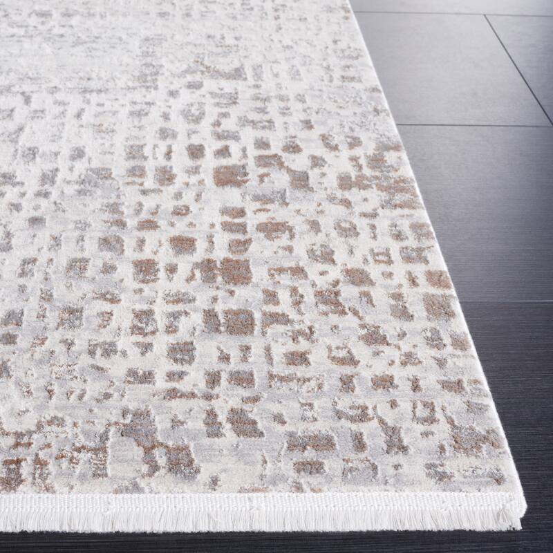 SAFAVIEH Diamond Linde Modern Abstract Fringe Rug