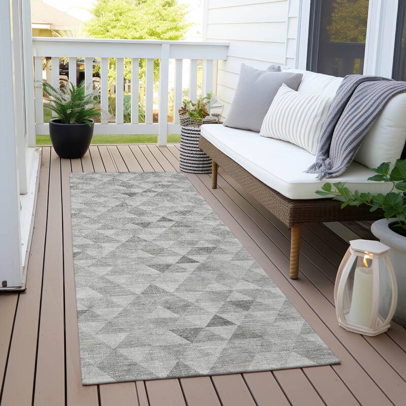 Machine Washable Indoor/ Outdoor Chantille Contemporary Mosaic Rug