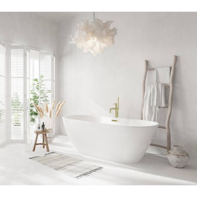 Nicolette Bathtub in Glossy White