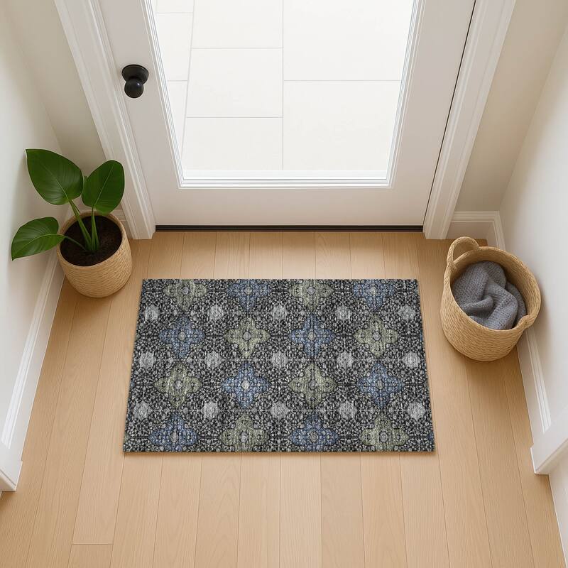 Machine Washable Indoor/ Outdoor Traditional Columbus Chantille Rug