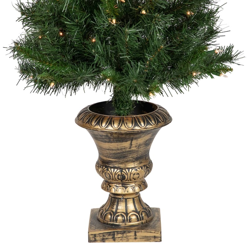 5-Piece Pre-Lit Norwich Pine Artificial Christmas Entryway Set - 4'