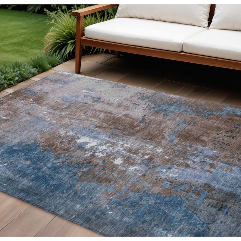 HomeRoots Abstract Transitional Rectangle Outdoor Rug - 8' X 10'