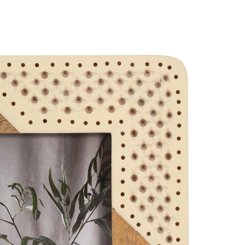 Sagebrook Home Modern Neutral Resin Ivory/Natural Wood and Woven Photo Frame