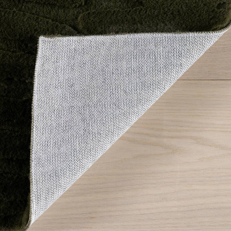 Nuloom Nivella Solid Cloud Washable Area Rug
