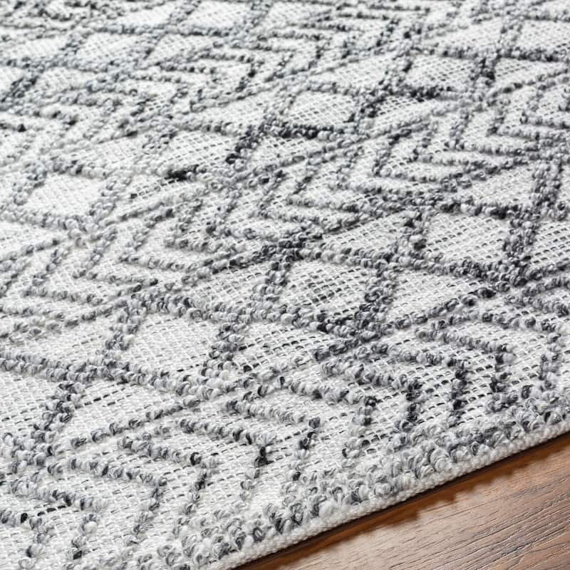 Novenae Handmade Performance Outdoor Safe Area Rug