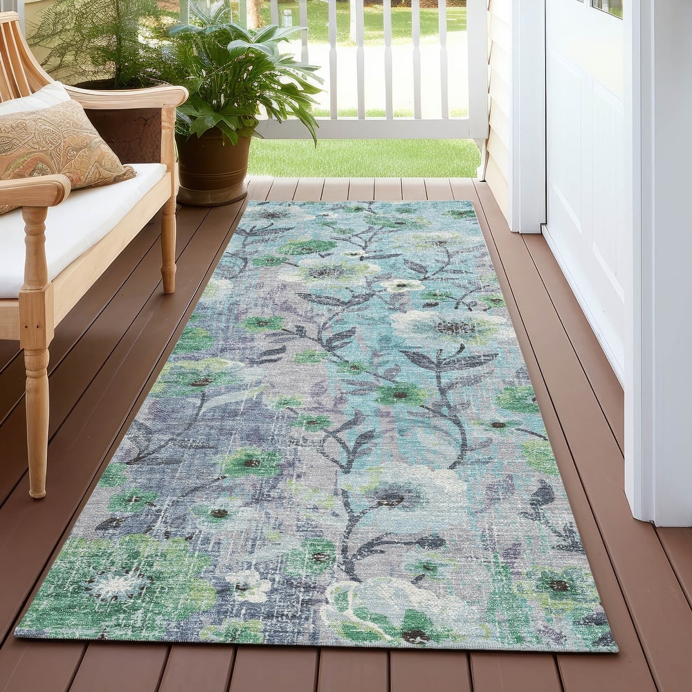Machine Washable Indoor/ Outdoor Floral Joy Chantille Rug