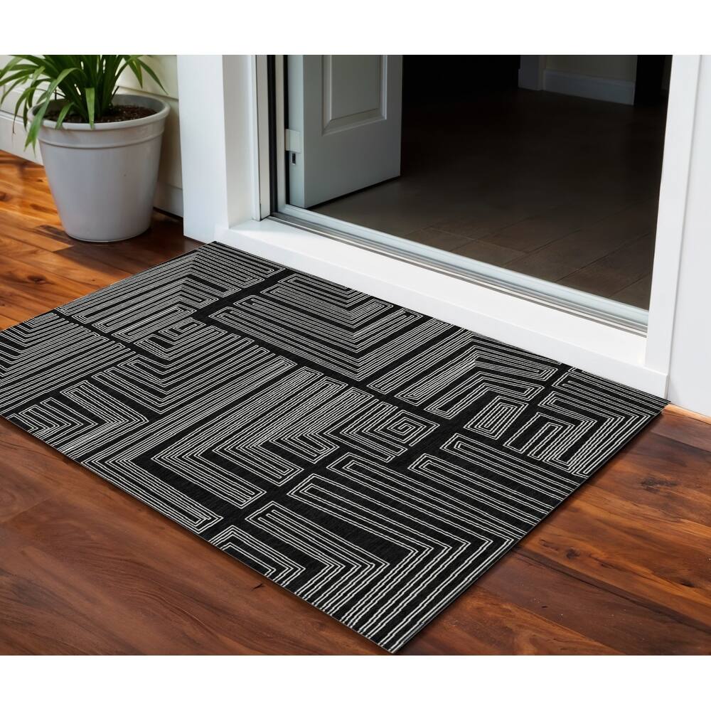 HomeRoots Geometric Transitional Rectangle Outdoor Rug