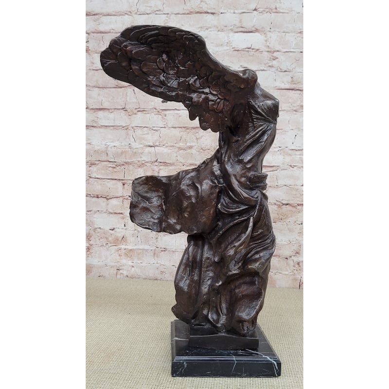 Nike Of Samothrace Winged Victory Greek Statue Sculpture Replica Louvre 18 Inches X 13 Inches