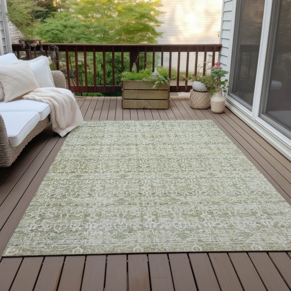 Machine Washable Indoor/Outdoor Traditional Harmony Chantille Rug