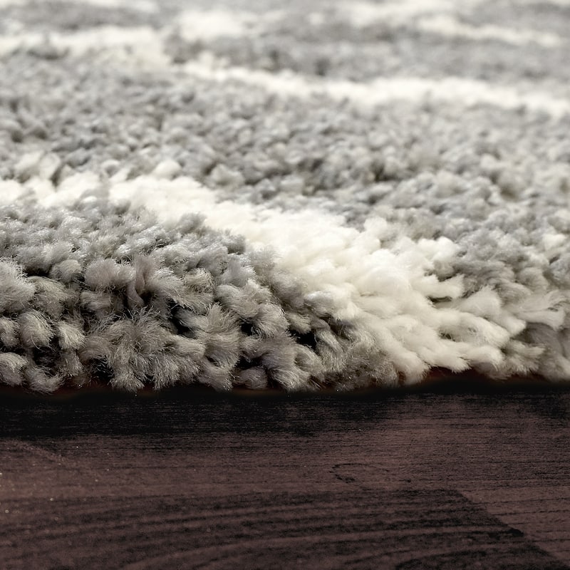 Dynamic Rugs Super Shaggy Polypropylene Shag Area Rug