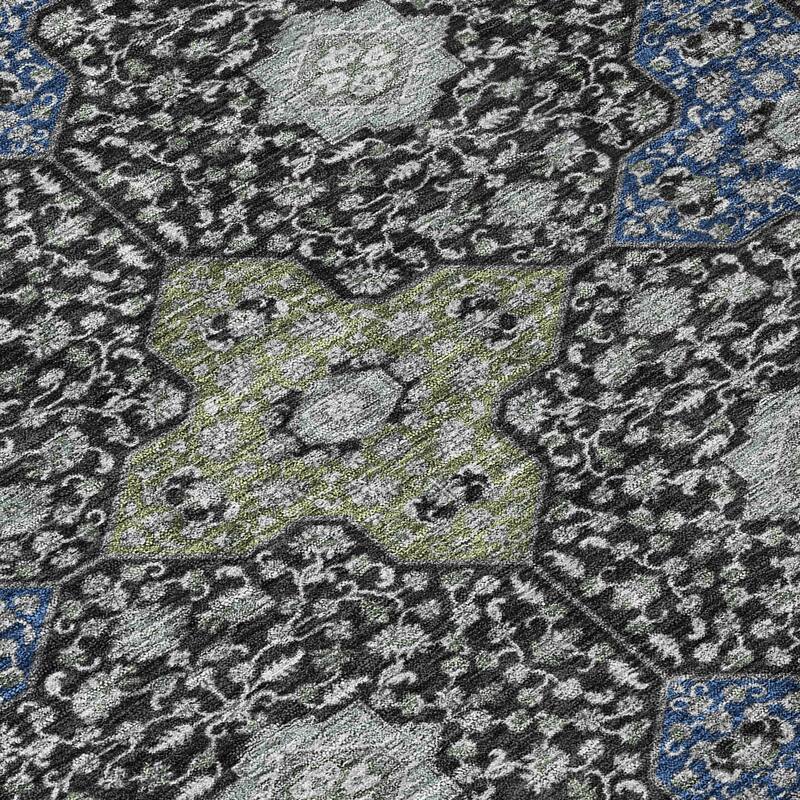 Machine Washable Indoor/ Outdoor Traditional Columbus Chantille Rug