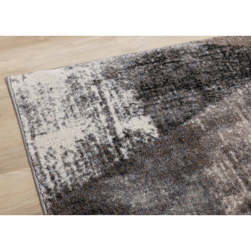 Brookfield Collection - Cream/Brown/Grey Distressed Triangles Rug
