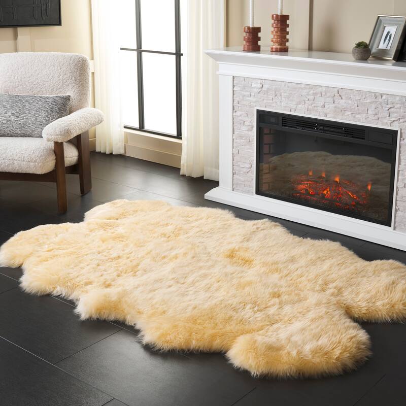 SAFAVIEH, Handmade Natural Kirstie Leanca 3.4-inch Thick Rug - 3'7" x 6' - Champagne