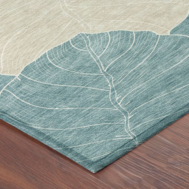 Machine Washable Indoor/ Outdoor Tropical Floral Chantille Rug