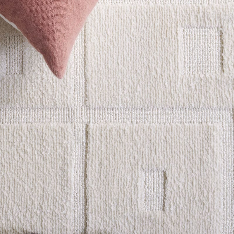 SAFAVIEH Audrey Ocka Modern & Contemporary Rug