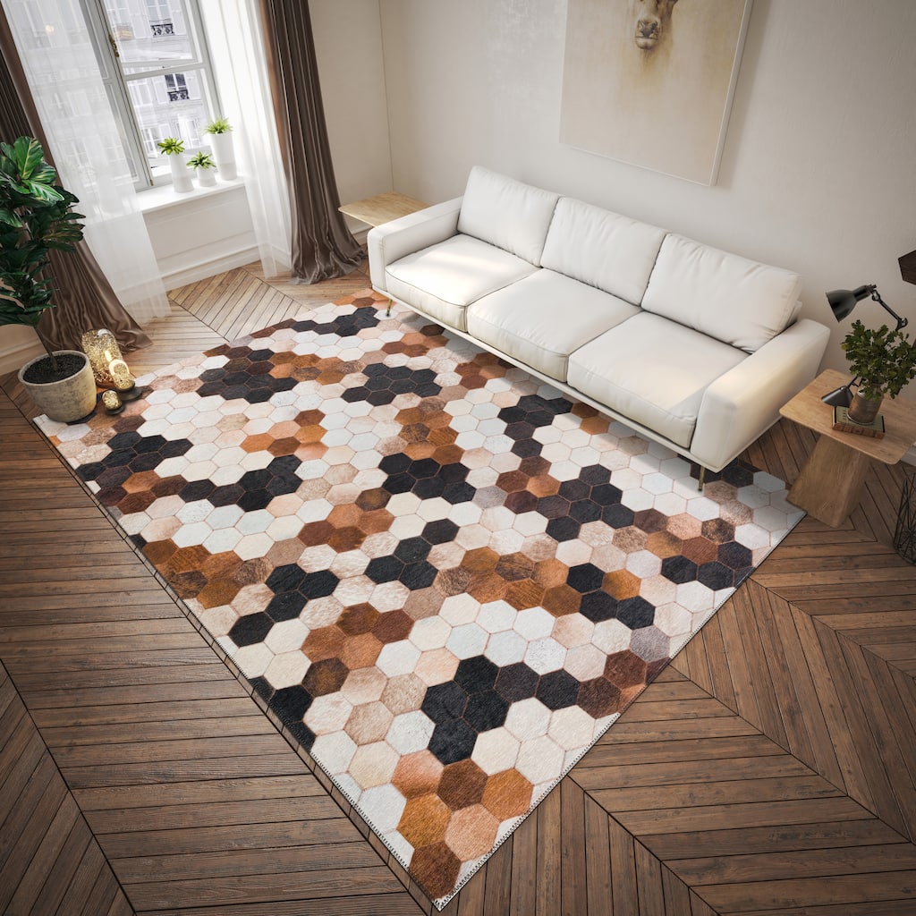 Indoor/ Outdoor Laredo Micro Hexegon Faux Hide Patchwork Washable Area Rug