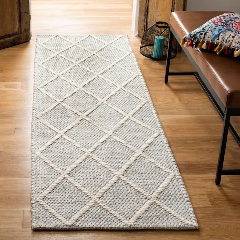 SAFAVIEH Handmade Natura Qiong Wool/ Viscose Trellis Rug