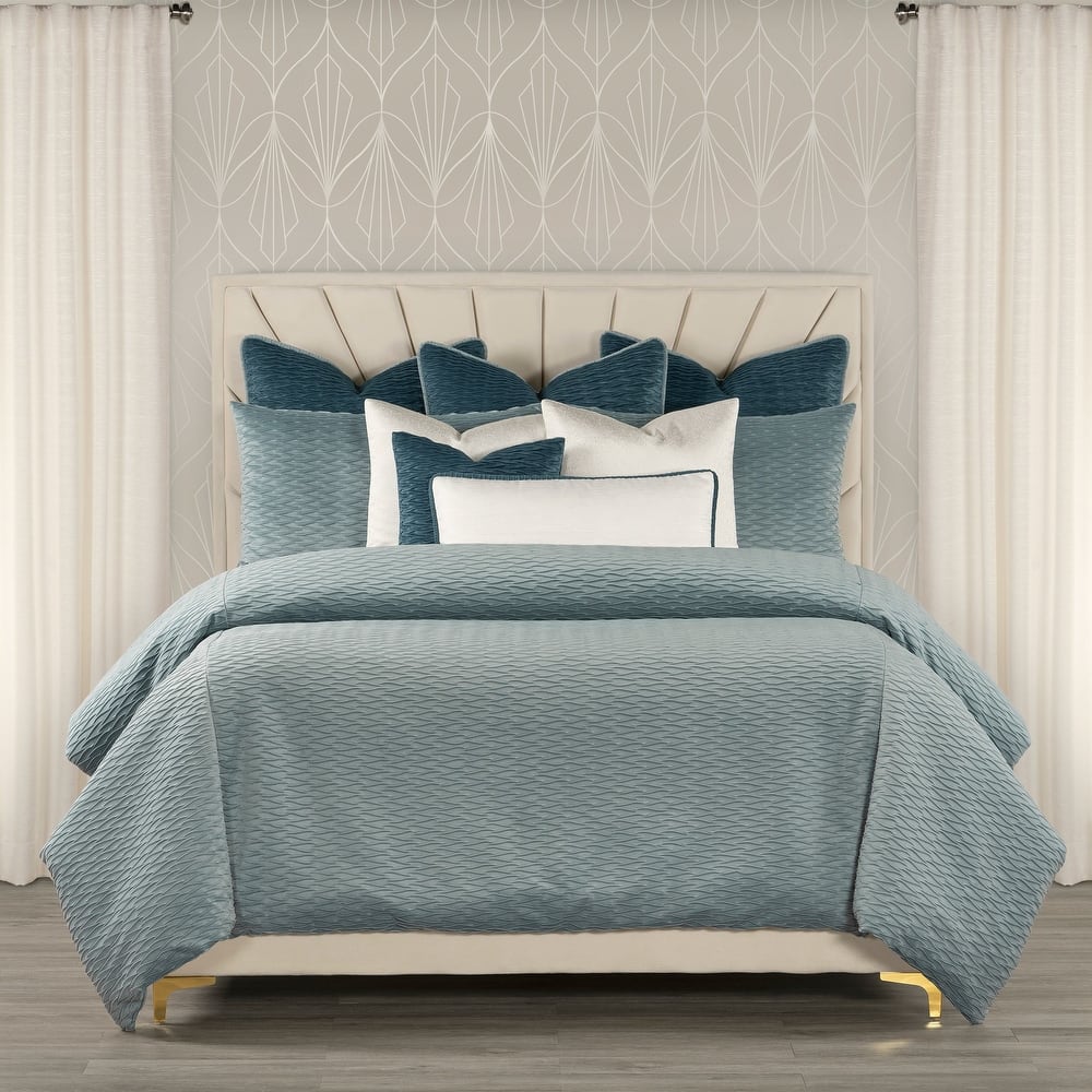 The Great Gatsby Velvet Wave Pleated Duvet & Insert Set