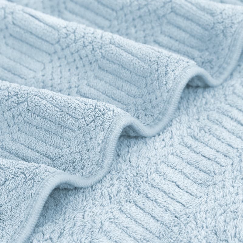 2 Pack Premium Jacquard Fleece Bath Towel, Velvet Highly Absorbent Towels 30"x60"