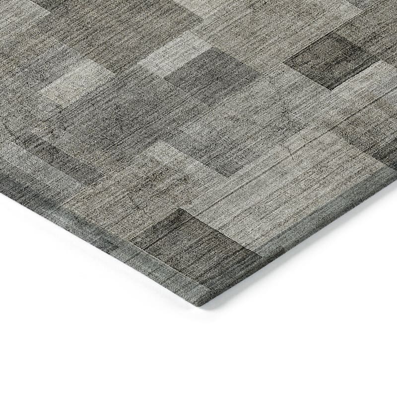 HomeRoots Geometric Transitional Rectangle Outdoor Rug
