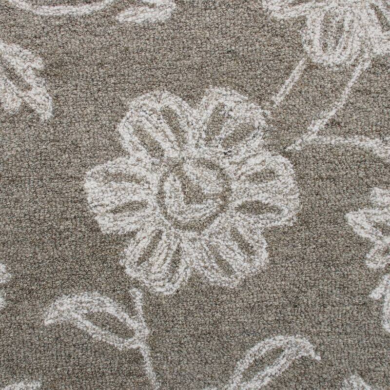 Sevita Grey/Ivory Floral Round Area Rug