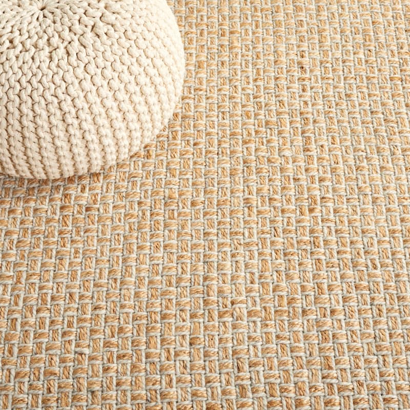 SAFAVIEH Handmade Natural Fiber Karma Farmhouse Fringe Jute Rug