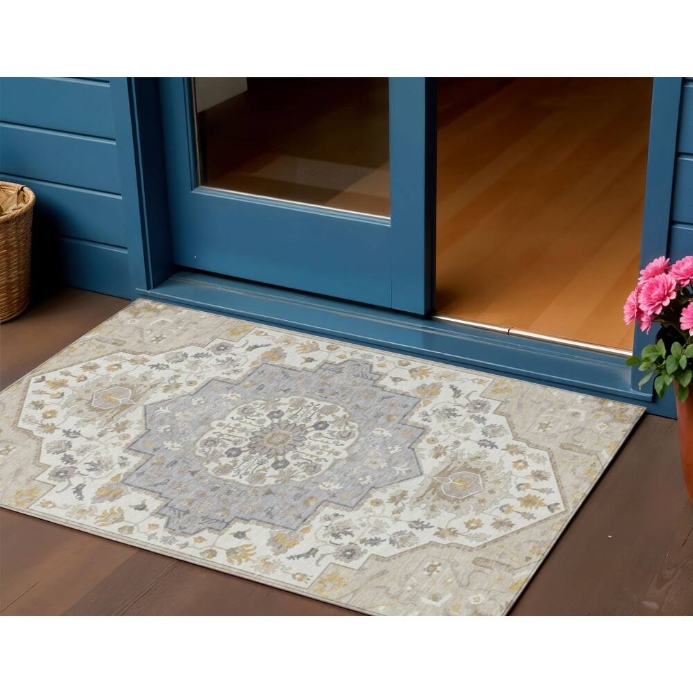 HomeRoots Oriental Traditional Rectangle Outdoor Rug