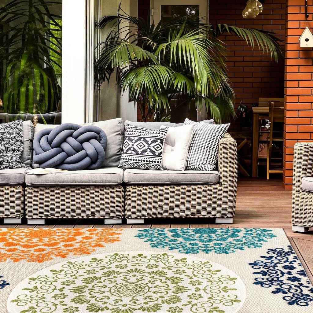Verona Contemporary Floral Circles Indoor/Outdoor Area Rug
