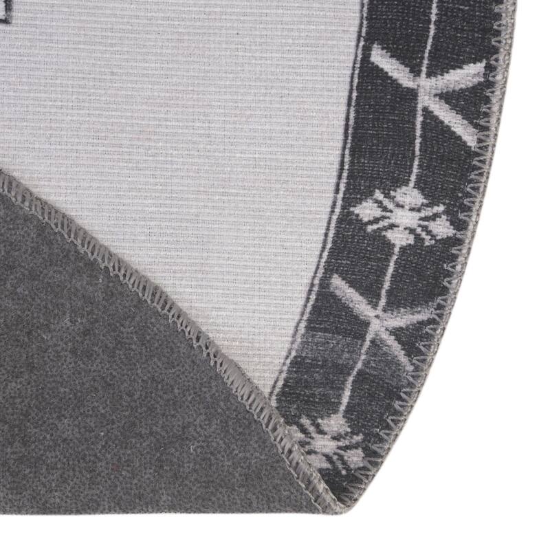 Traditional Rine Collection Area Rug
