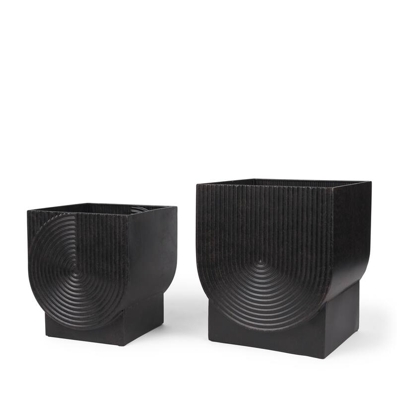 HomeRoots Set of Two Black Metal 20 Ounce Pot Planters - 9.45 in. x 11.02 in. x 9.45 in.