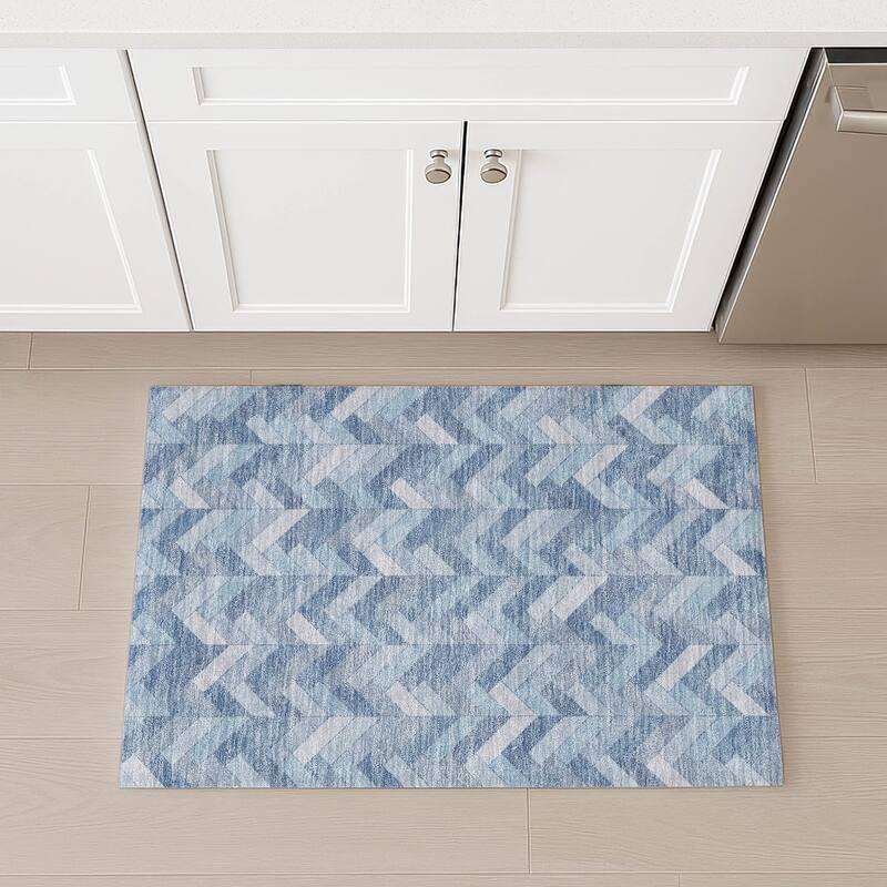 Machine Washable Indoor/ Outdoor Modern Chevron Chantille Rug