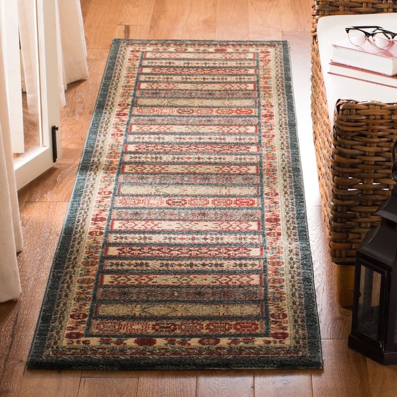 SAFAVIEH Mahal Concha Traditional Oriental Rug - 2'2" x 8' Runner - Navy/Creme