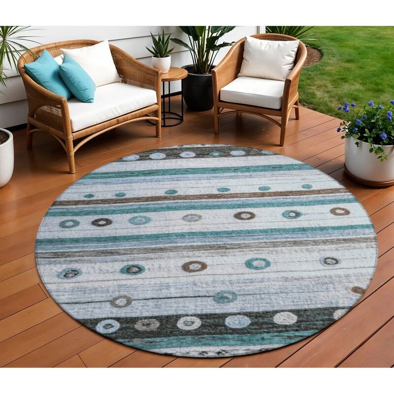 HomeRoots Striped Transitional Rectangle Outdoor Rug - 8' Round