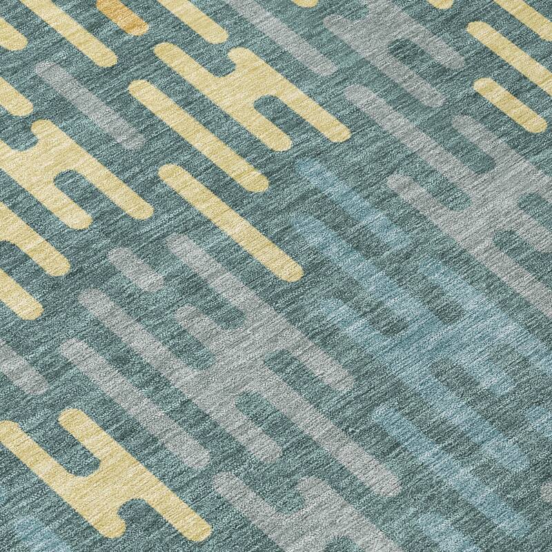 Machine Washable Indoor/ Outdoor Modern Kingman Chantille Rug