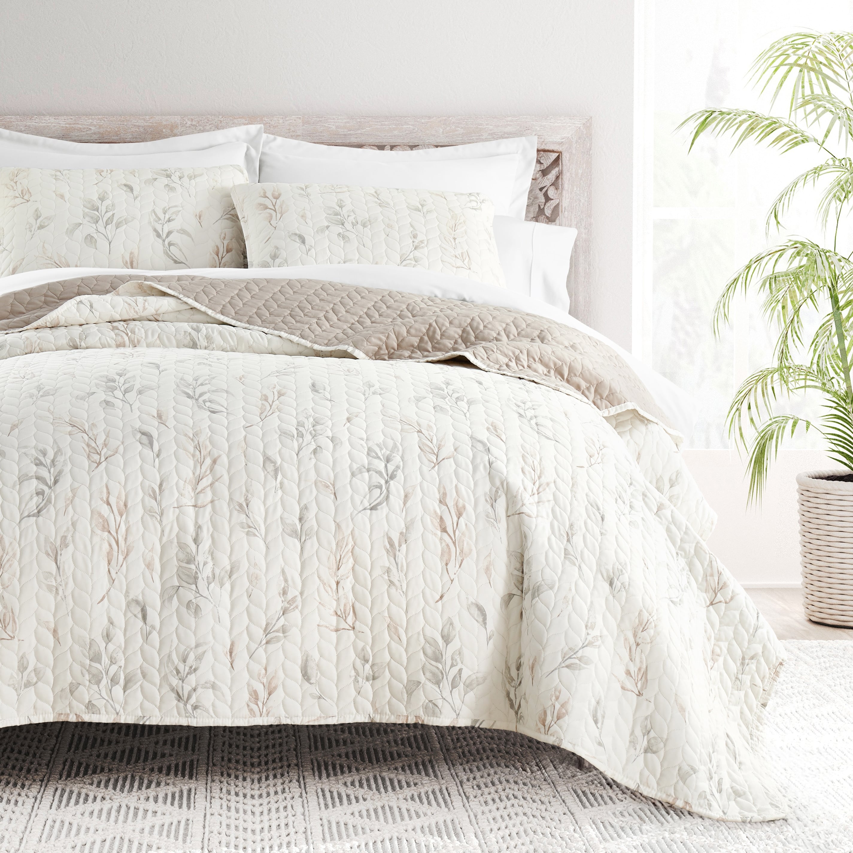 Becky Cameron All Season 3-pc Watercolor Leaves Reversible Quilt Set