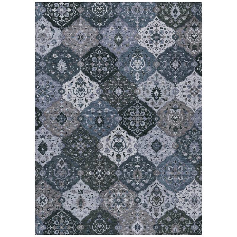 Machine Washable Indoor/ Outdoor Traditional Panel Chantille Rug