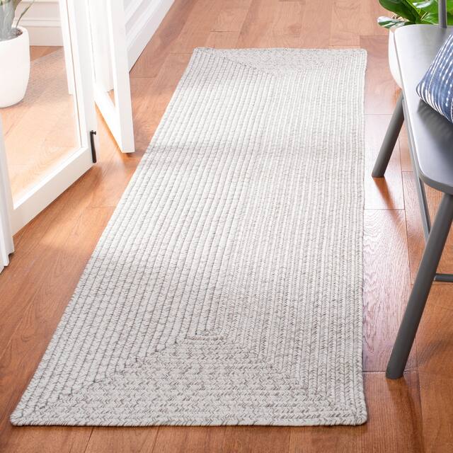 SAFAVIEH Handmade Braided Country Casual Lavada Rug - 2'3" x 10' Runner - Silver/Grey