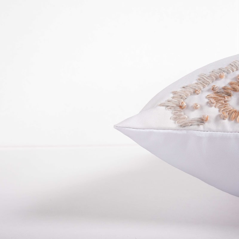 Rizzy Home Modern Medallion Throw Pillow