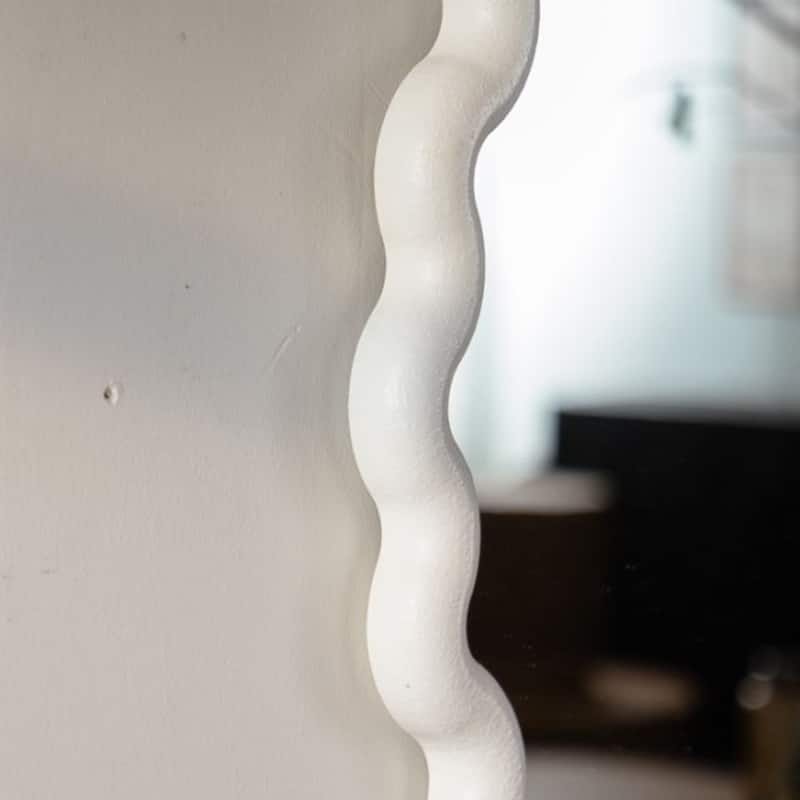 White Scalloped Round Wall Mirror